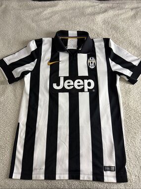VINTAGE Juventus FC 2014-15 Serie A Nike Home Jersey
